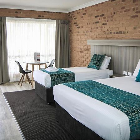 The Club Motor Inn Chinchilla Exteriör bild