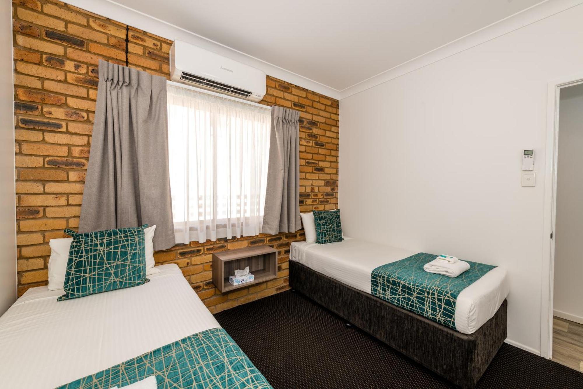 The Club Motor Inn Chinchilla Exteriör bild